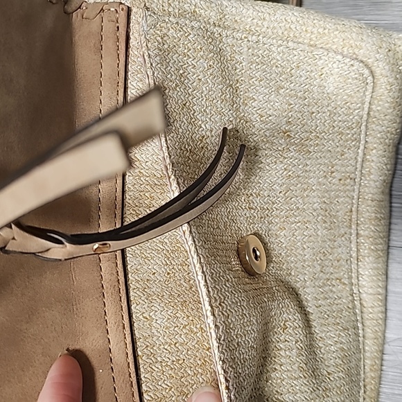 VRNYC x Target Crossbody Bag Tan - Picture 10 of 12